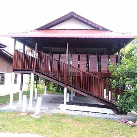 Rumah Kurnia カンガー エクステリア 写真
